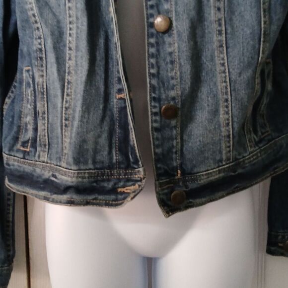 Bongo denim distressed jean denim jacket  Juniors Sz L - Picture 2 of 7